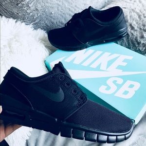 💕Host Pick💕 Nike Stefan Janoski Max shoes